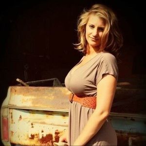 Meet your Posher, Deborah